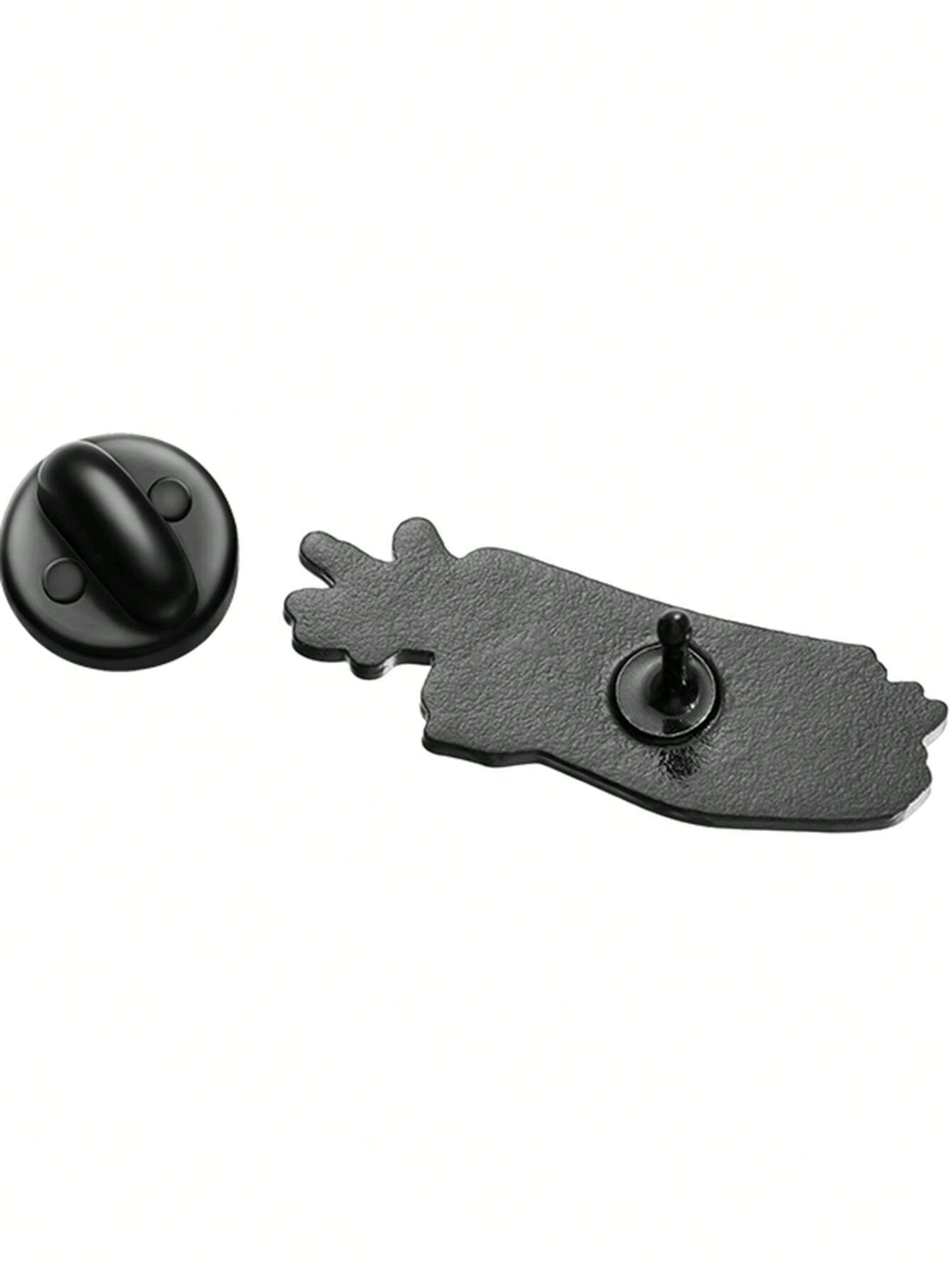 Pin “Take My Strong Hand” humor absurdo inspirado en Scary Movie - Imagen 3